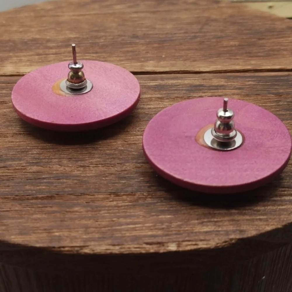 Wooden pink lustrous‎ round earrings vintage E803